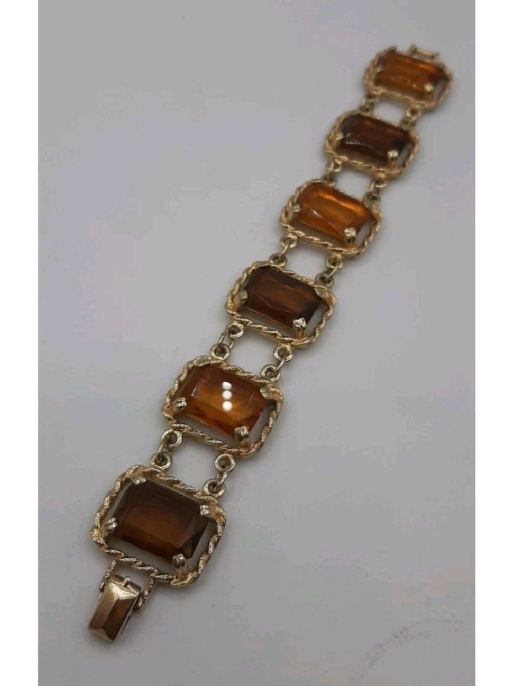 Vintage SARAH COVENTRY Wild Honey Amber Glass Gold Toned Bracelet Fashion
